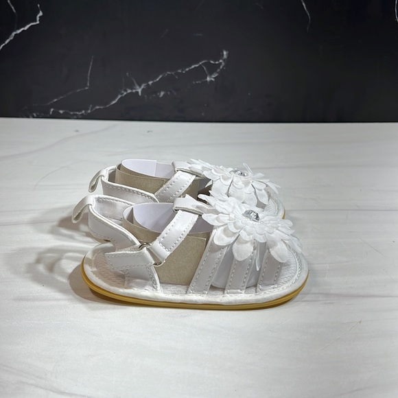 Unbranded Baby Sandals White sz 2 - Picture 5 of 8